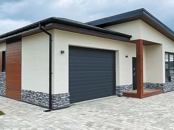 Секционные ворота 3100х2850 мм антрацитовые DoorHan RSD02, kursk.doorhan.ru