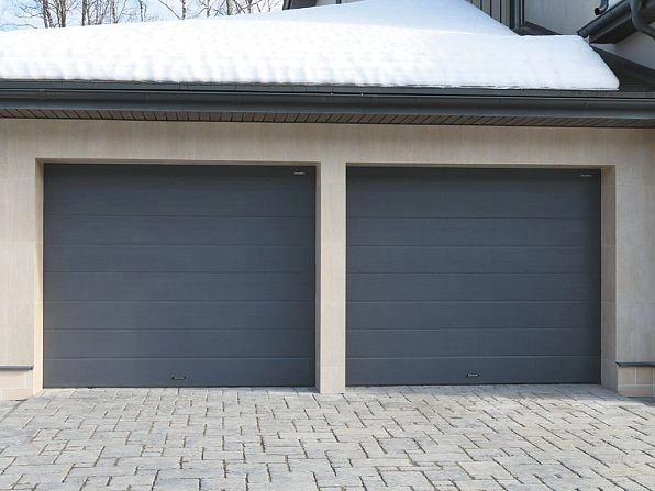 Секционные ворота 3100х2850 мм антрацитовые DoorHan RSD02, kursk.doorhan.ru